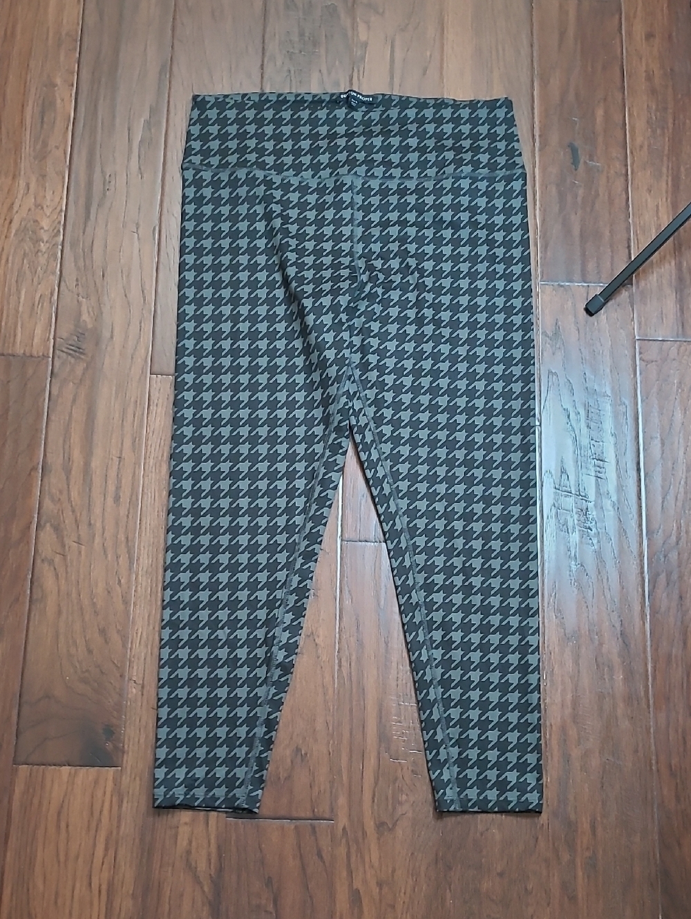 Boston Proper Black & Gray Houndstooth Patterned Leggings size XL